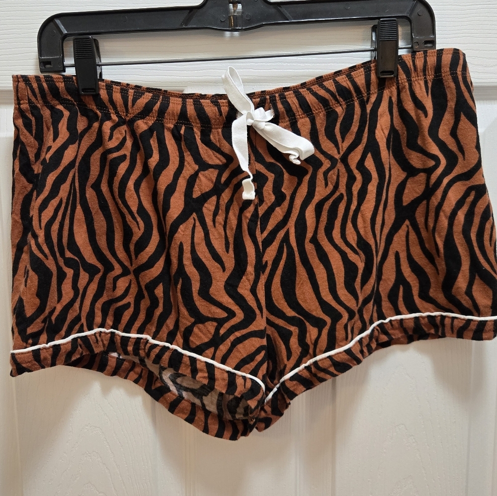 Zebra Print Button-Up Pajama Set, Size Large, Seeing Stars - Picture 7 of 15
